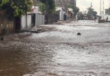 Conakry : de fortes pluies rendent le passage difficile à Cité de l’Air